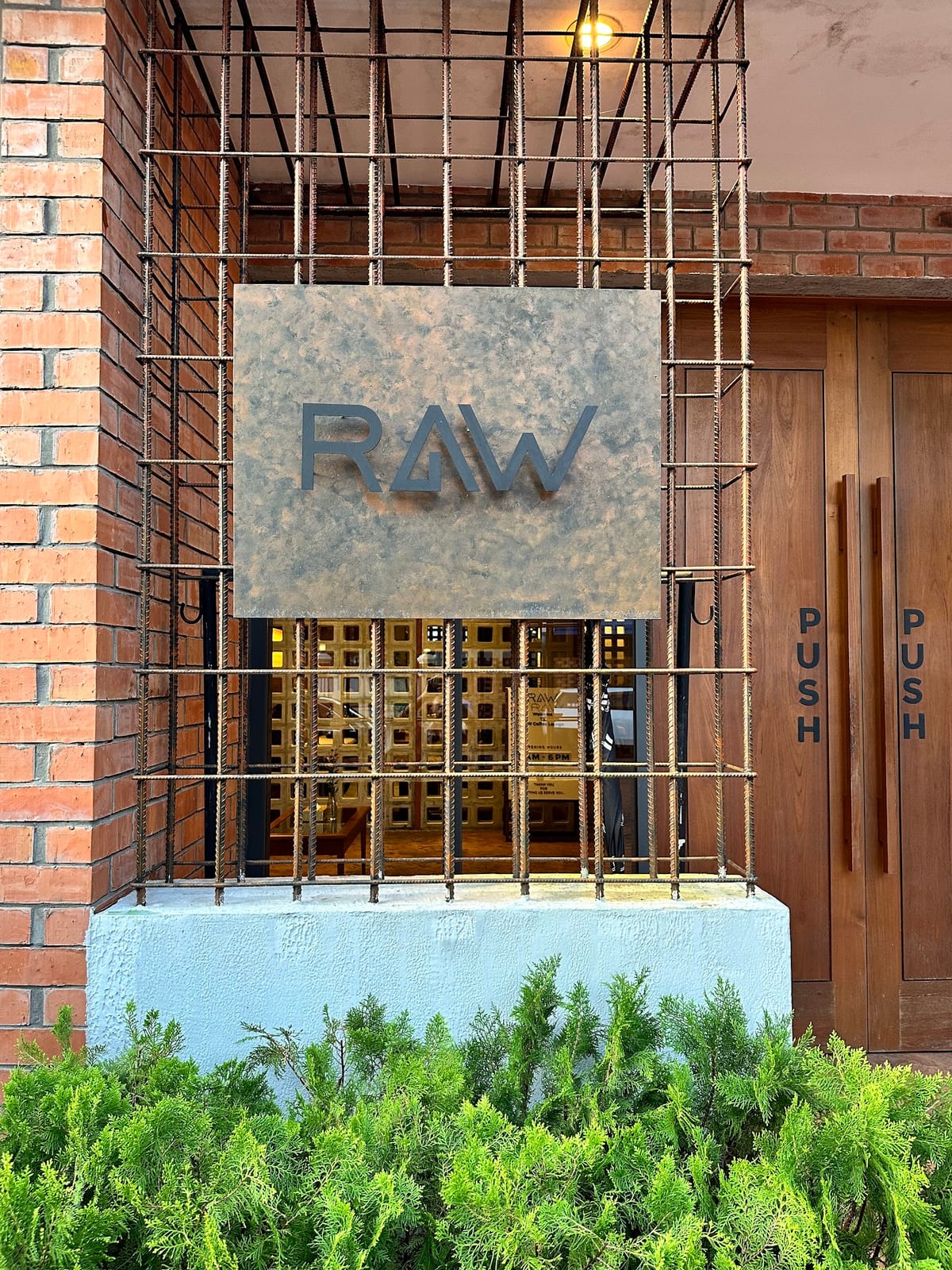 RAW Coffee Lounge