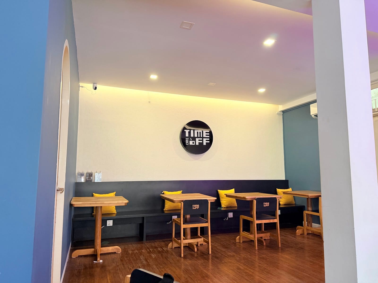 Time Off Café