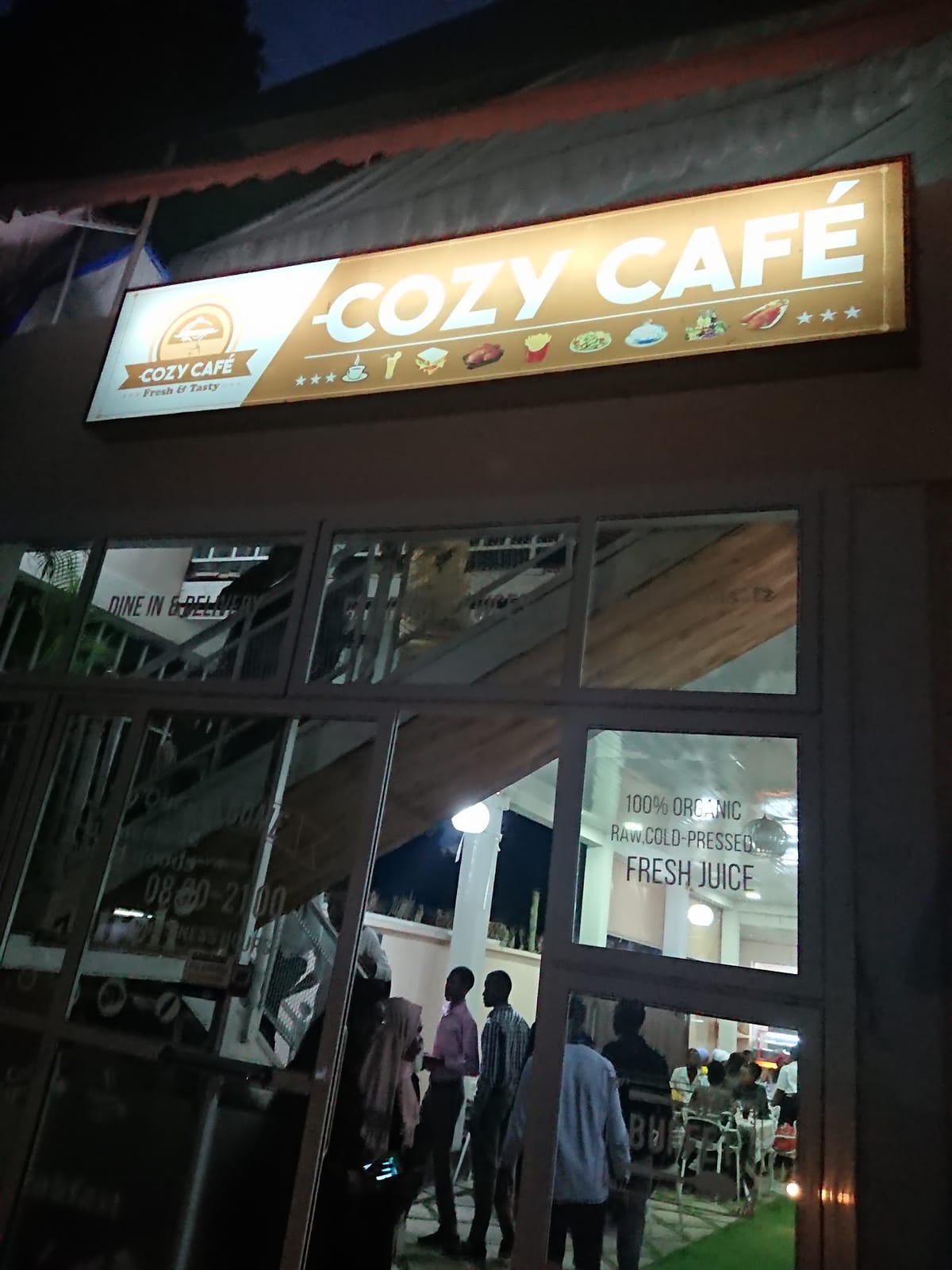 Cozy Café