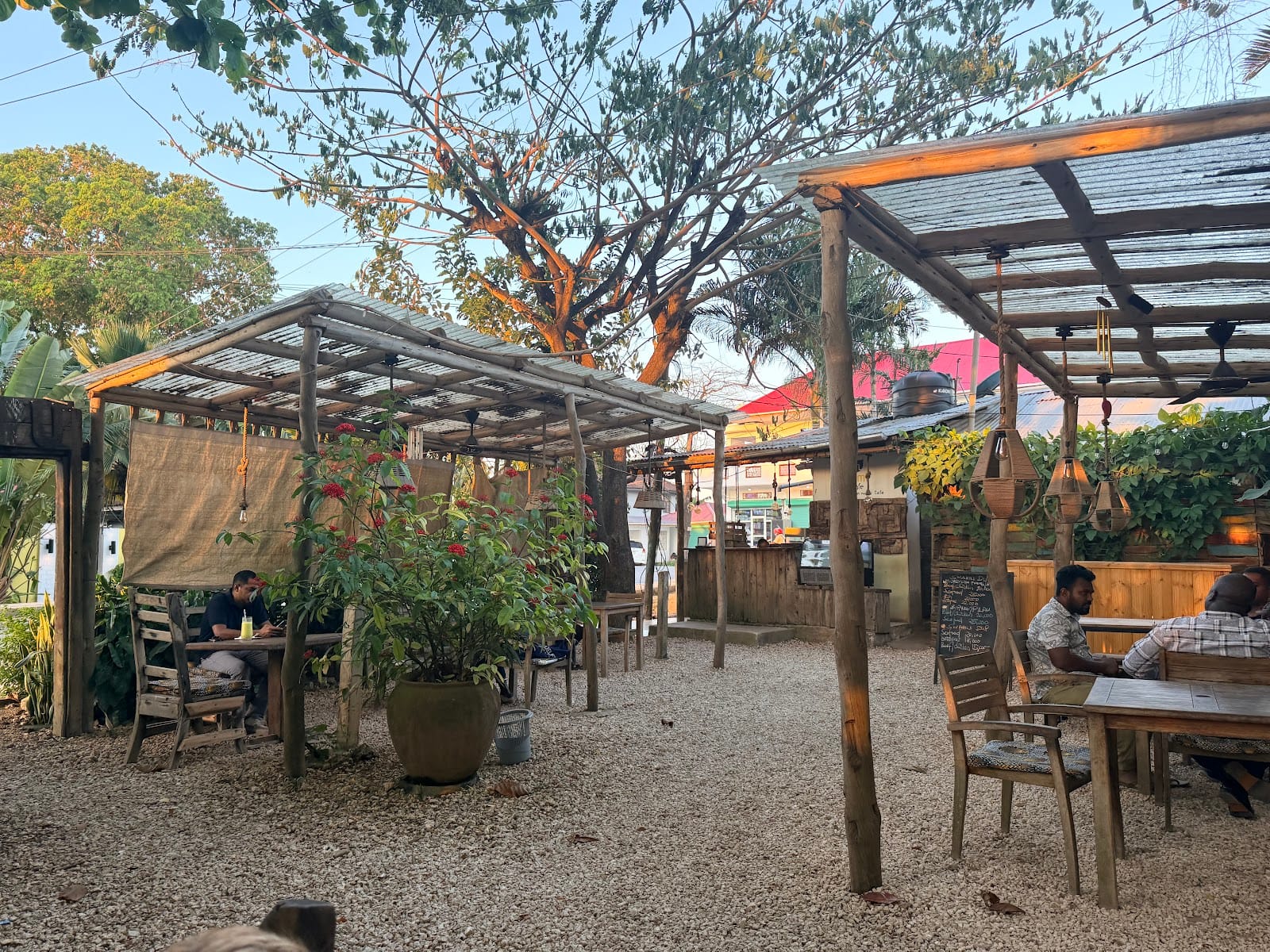 Mimi Cafe
