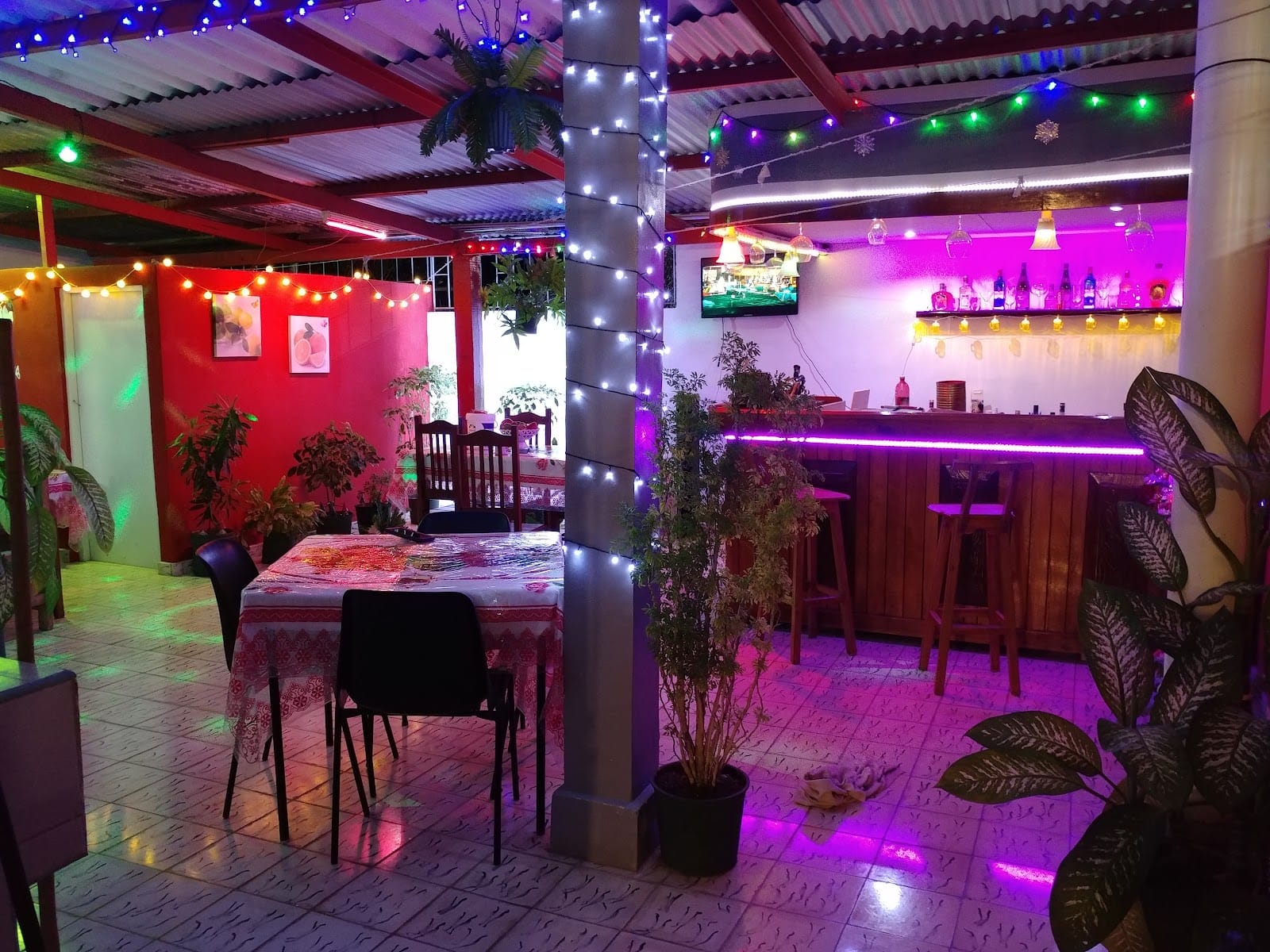 Tomás coffee shop