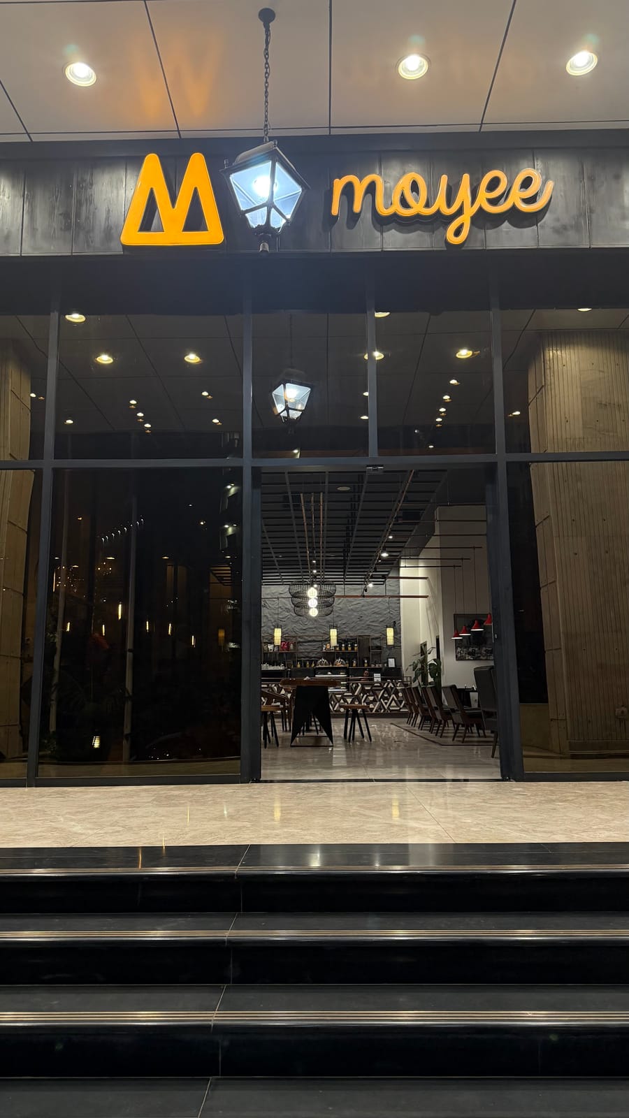 Moyee cafe