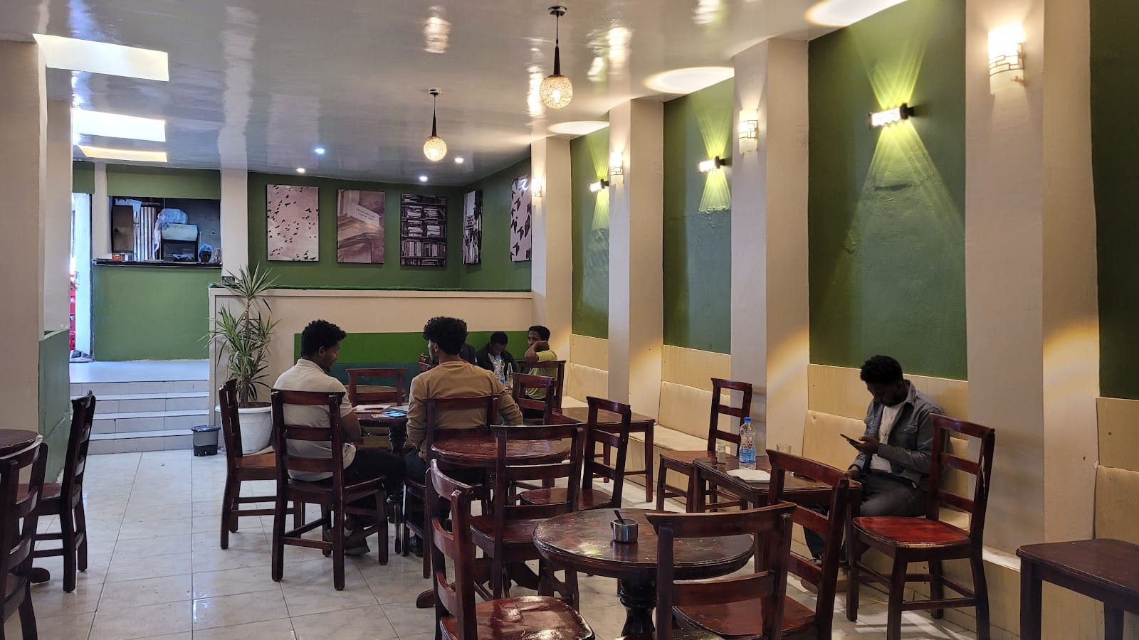 Coffee HOUSE