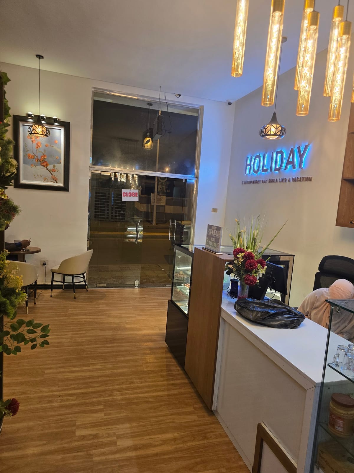 Holiday cafe