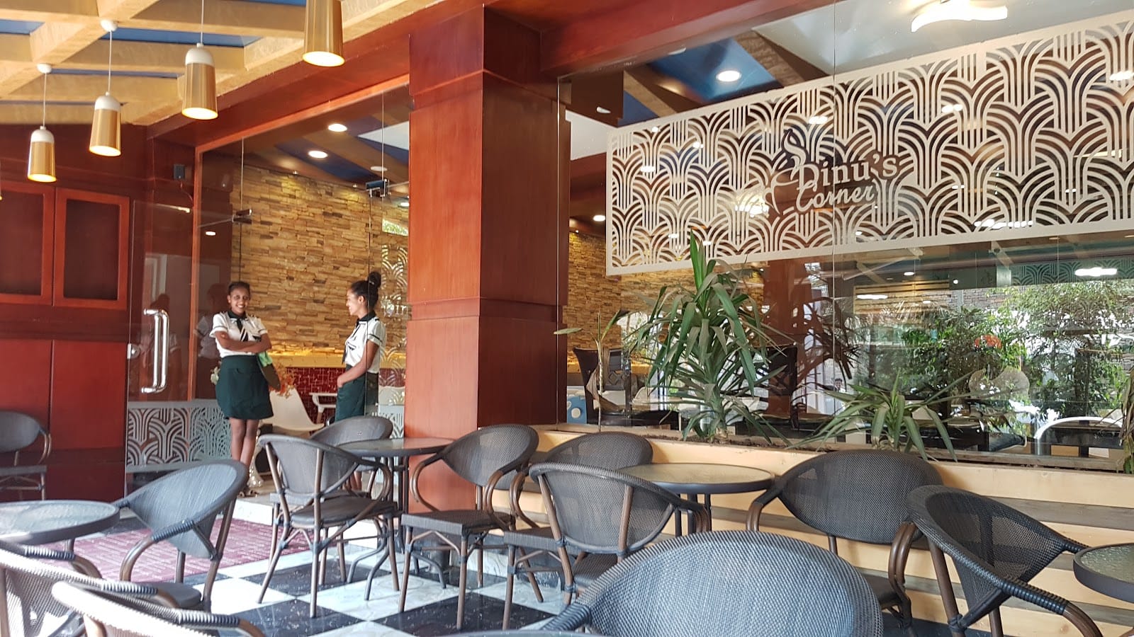 ዴኑስ ካፌ Denus corner