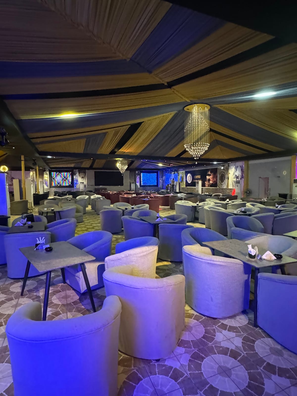 Hoka Park Restaurant and Lounge