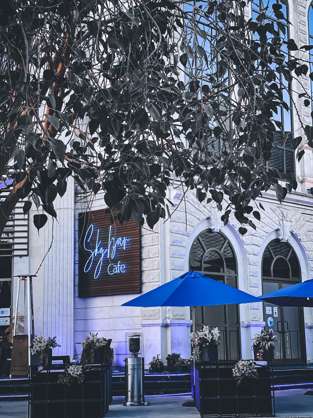 Sky Bar Cafe Lounge