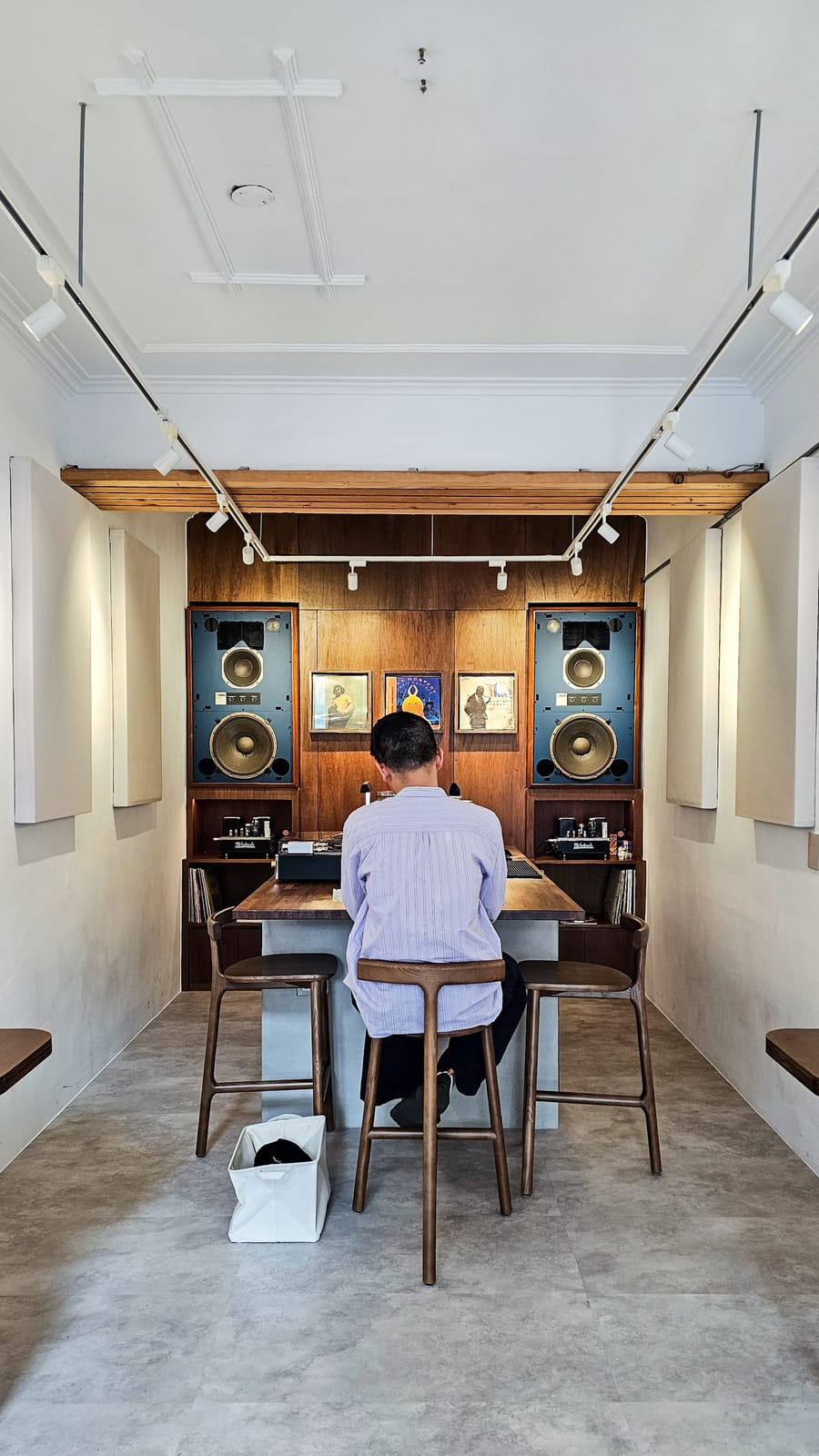 Kissa Enso Vinyl Café