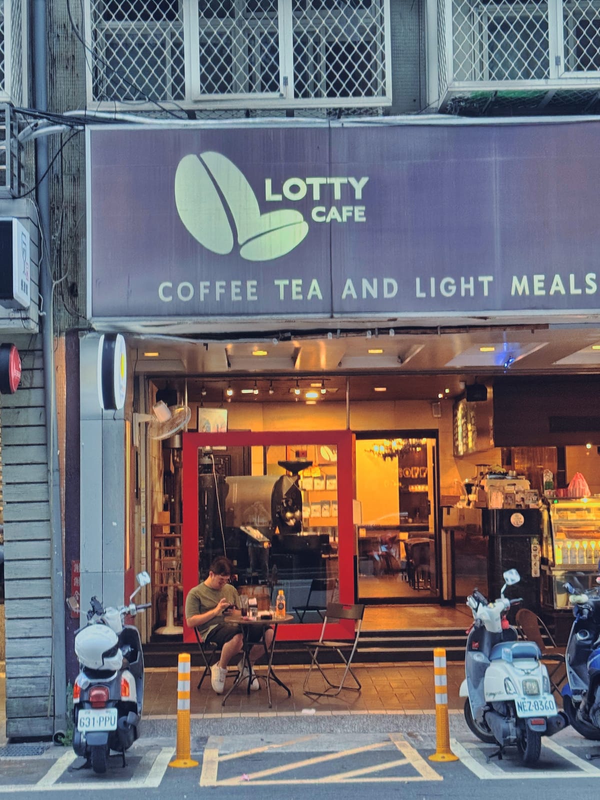 Lotty Café