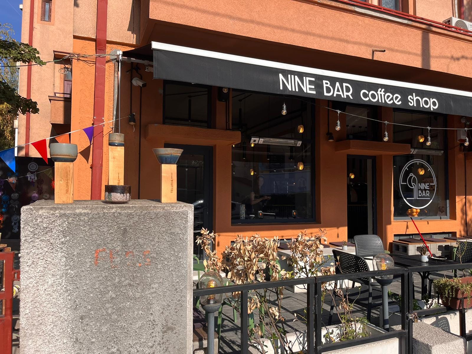 NINE BAR Coffee Shop