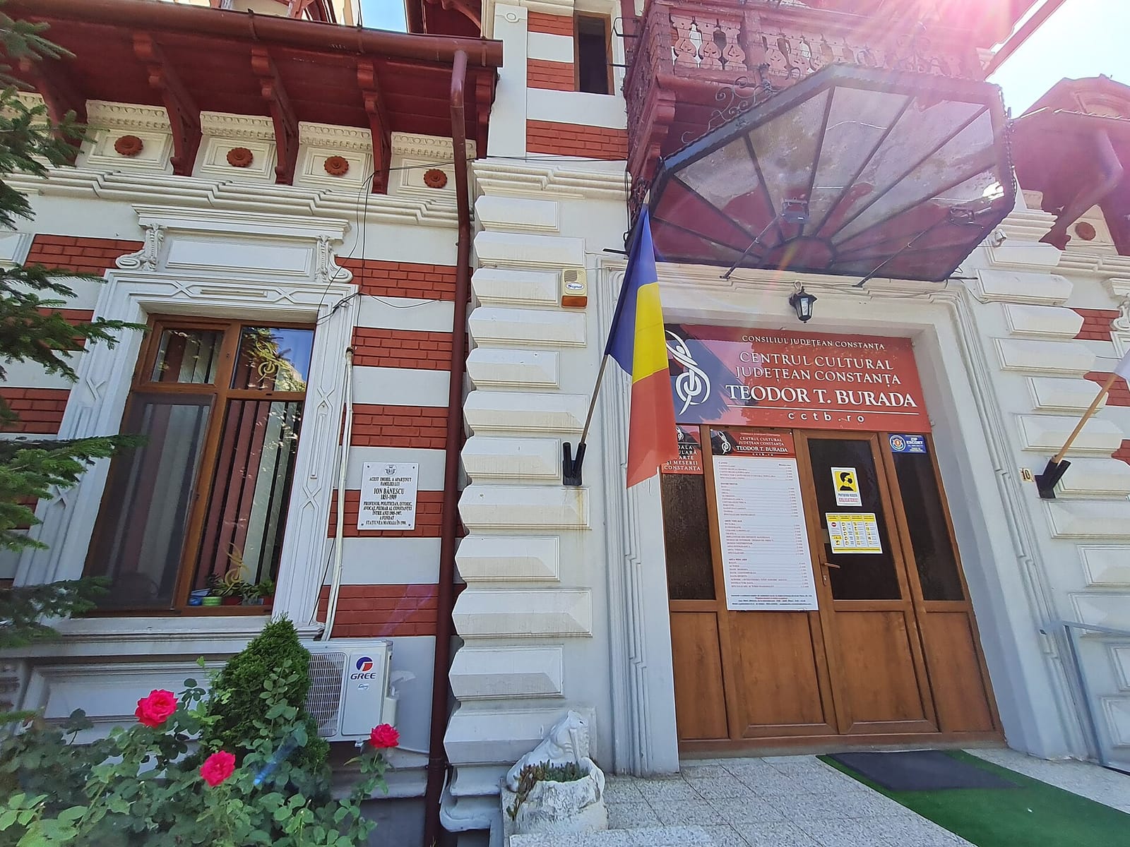 POM cafe Decebal photo 4