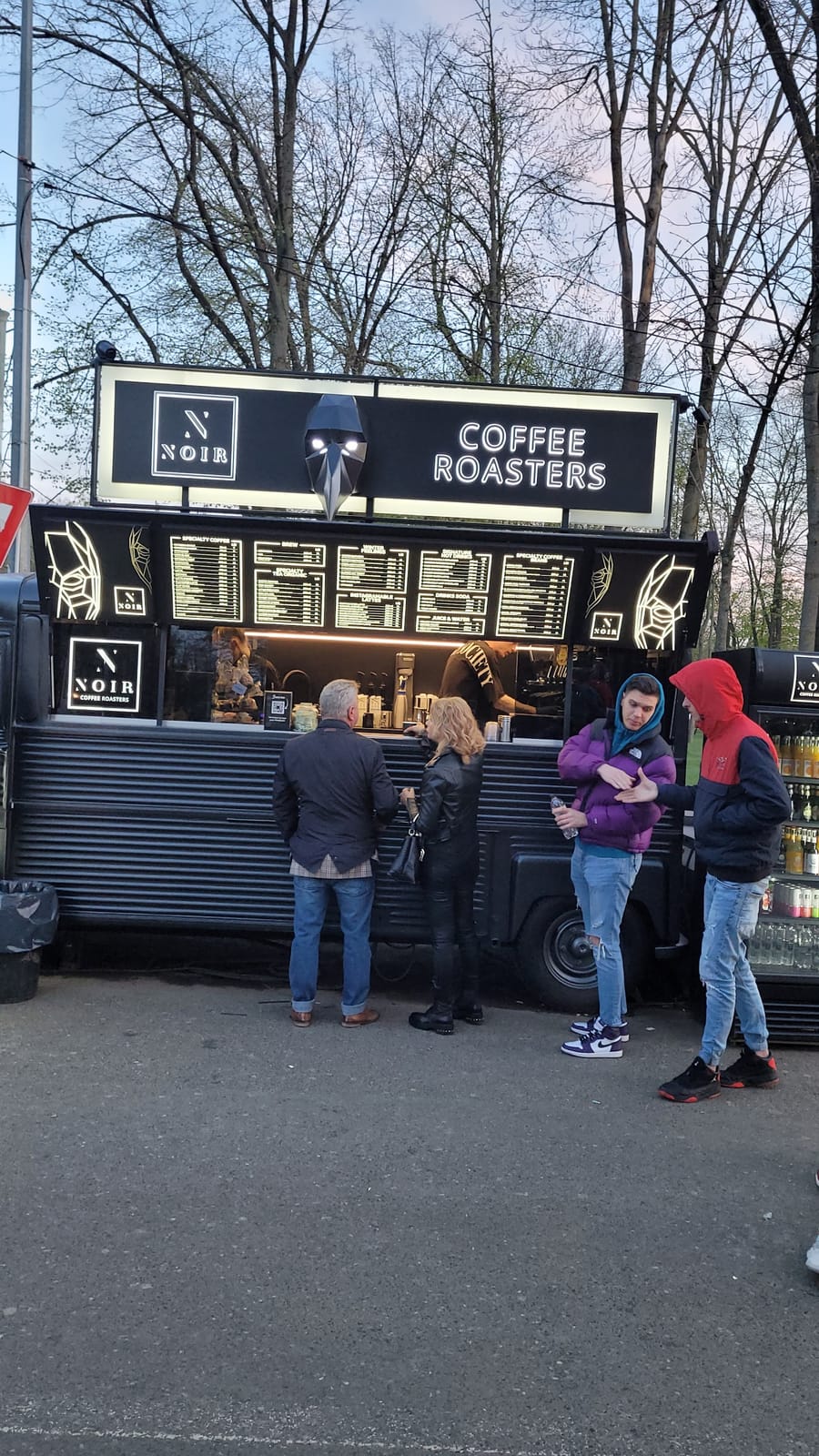 NOIR Coffee Van Copou