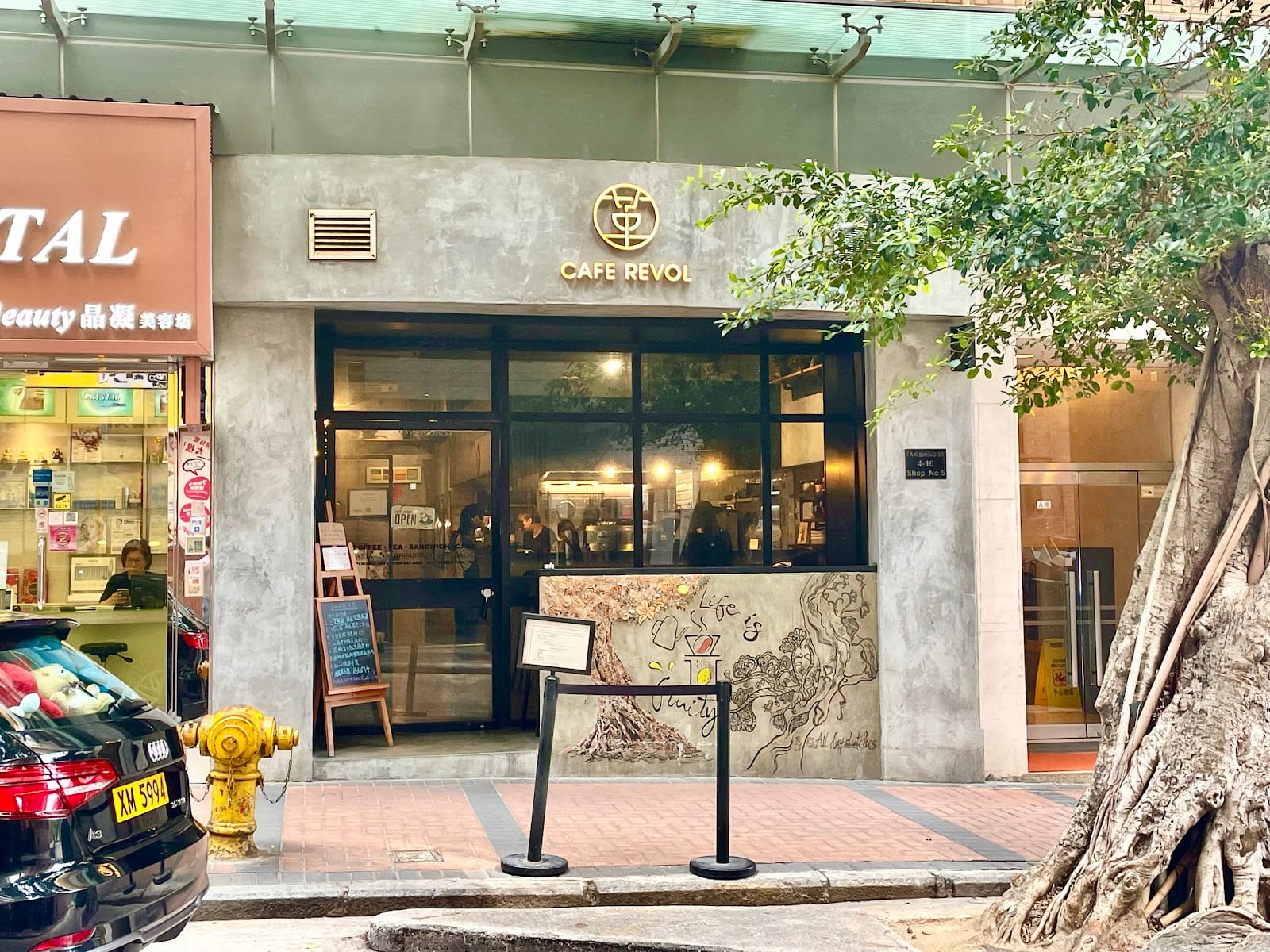 Cafe REVOL