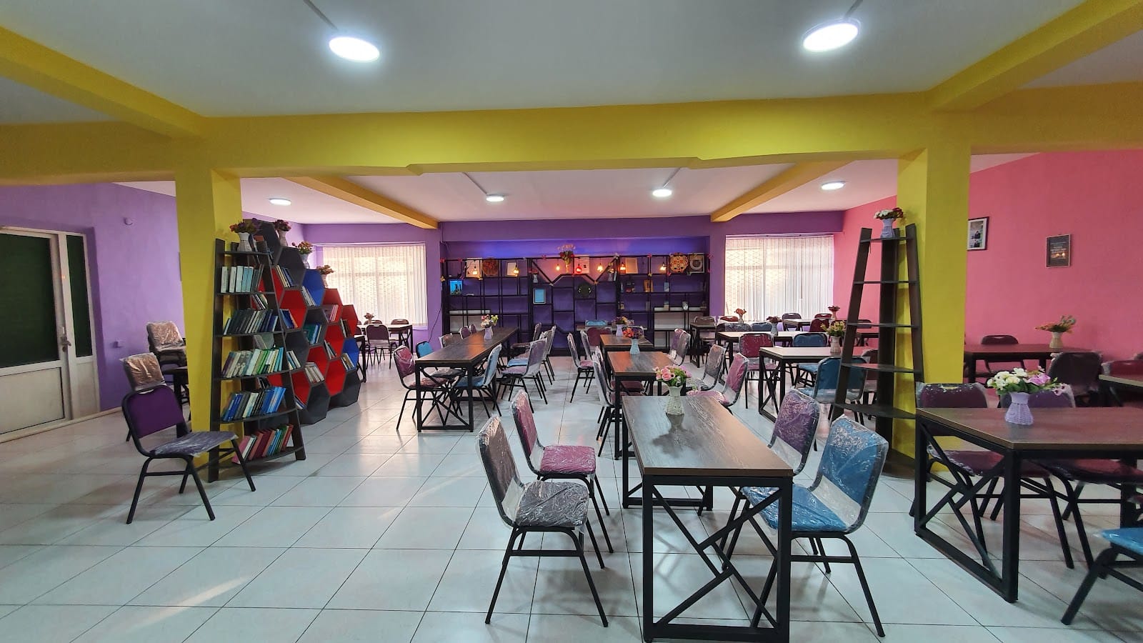 Book cafe andijon