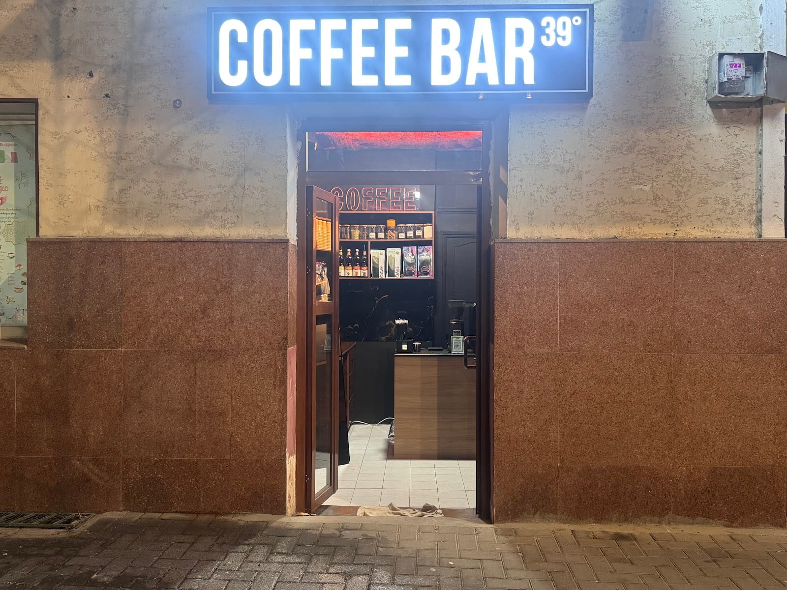 COFFEE BAR 39