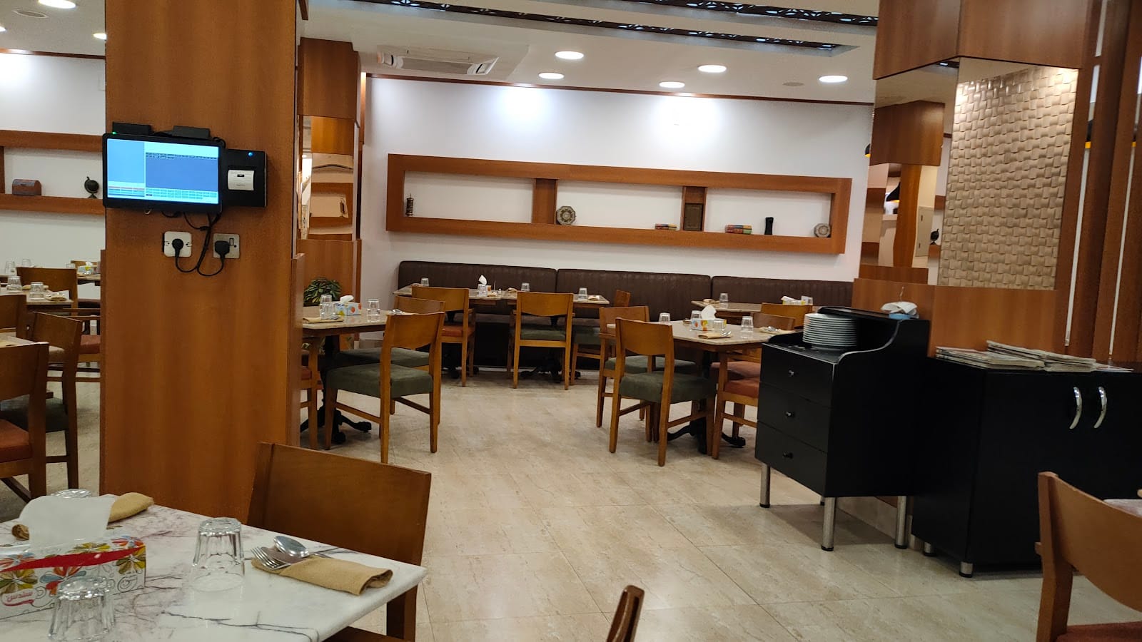 Rooftop Caffe and Bakery - روف توب كافي