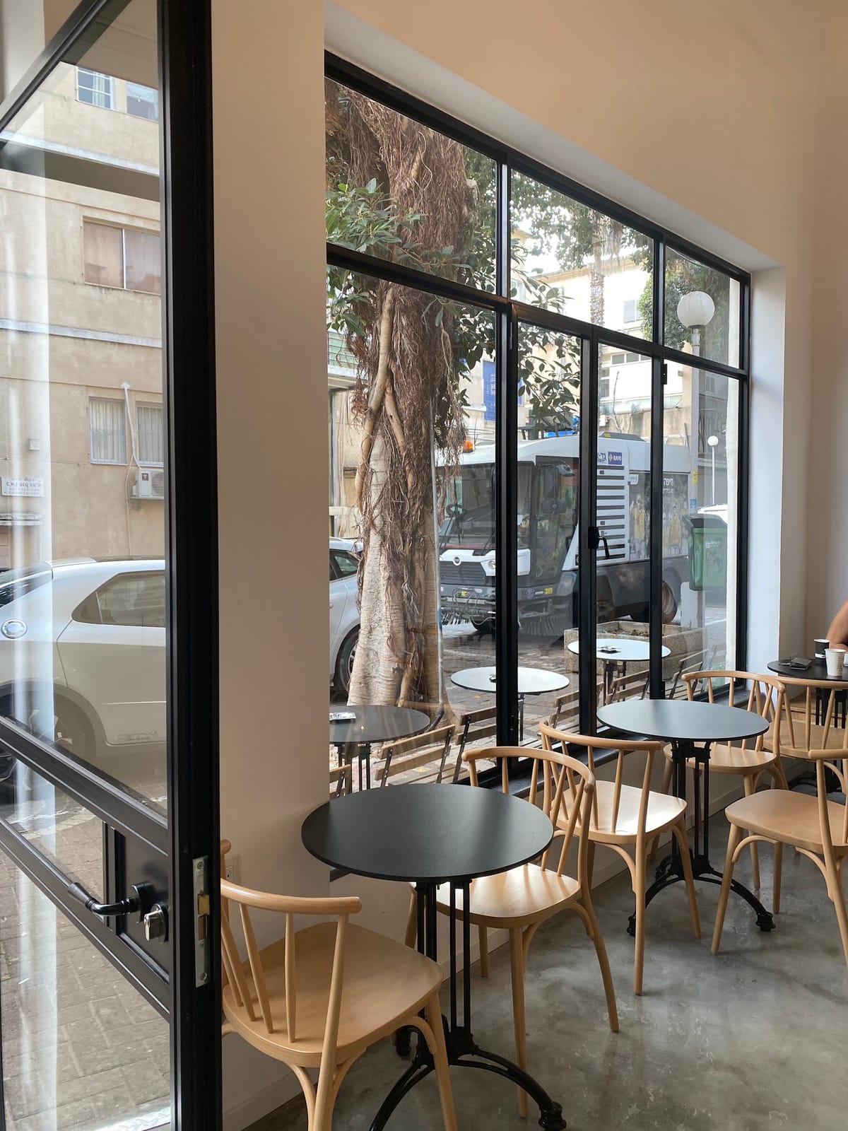 Dekel Café