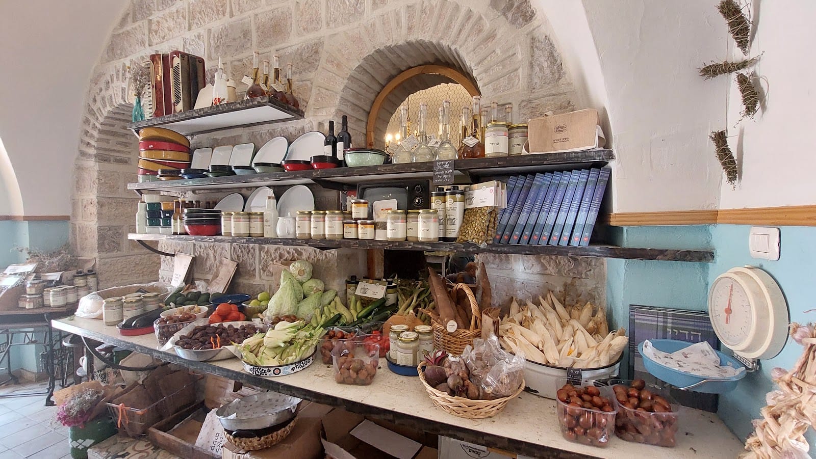 Ofaimme farm coffee shop