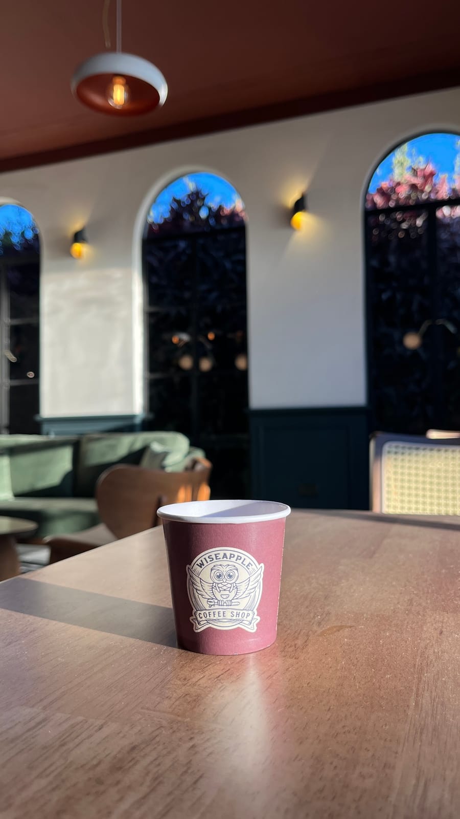 Wiseapple Coffee Shop