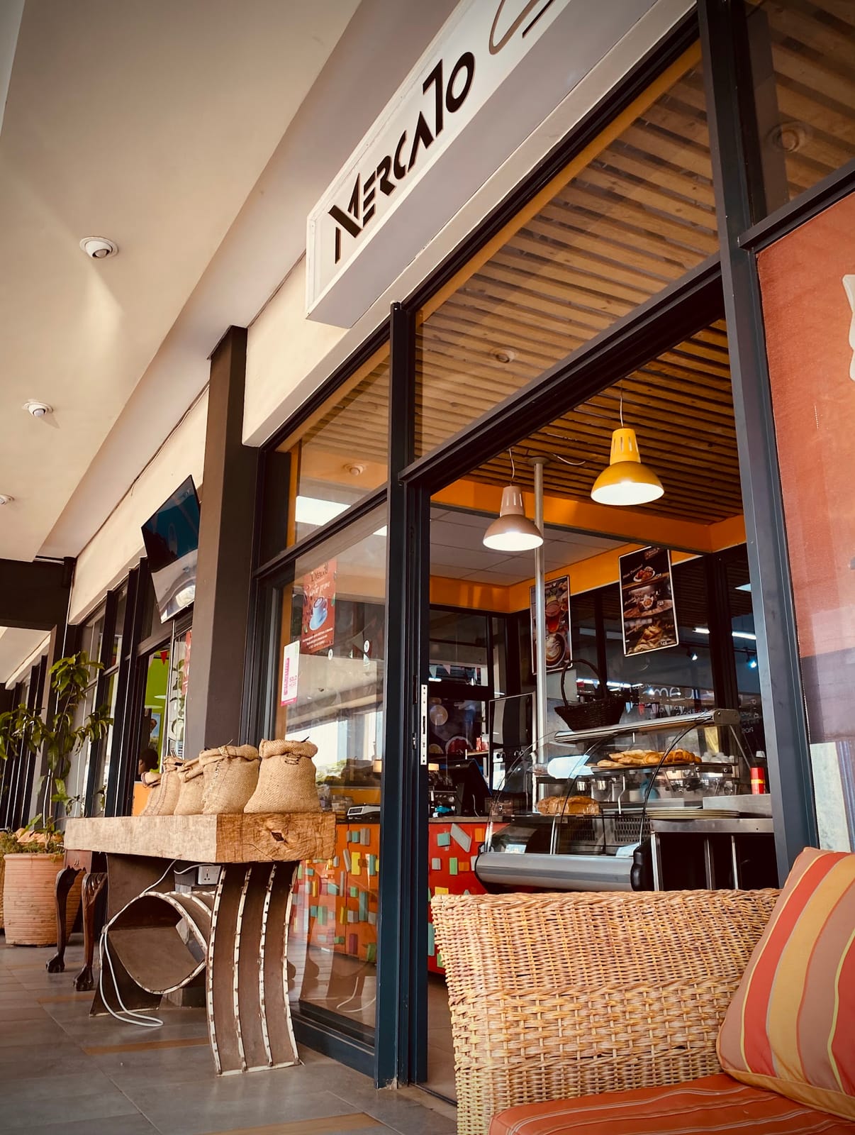 il Mercato Cafe