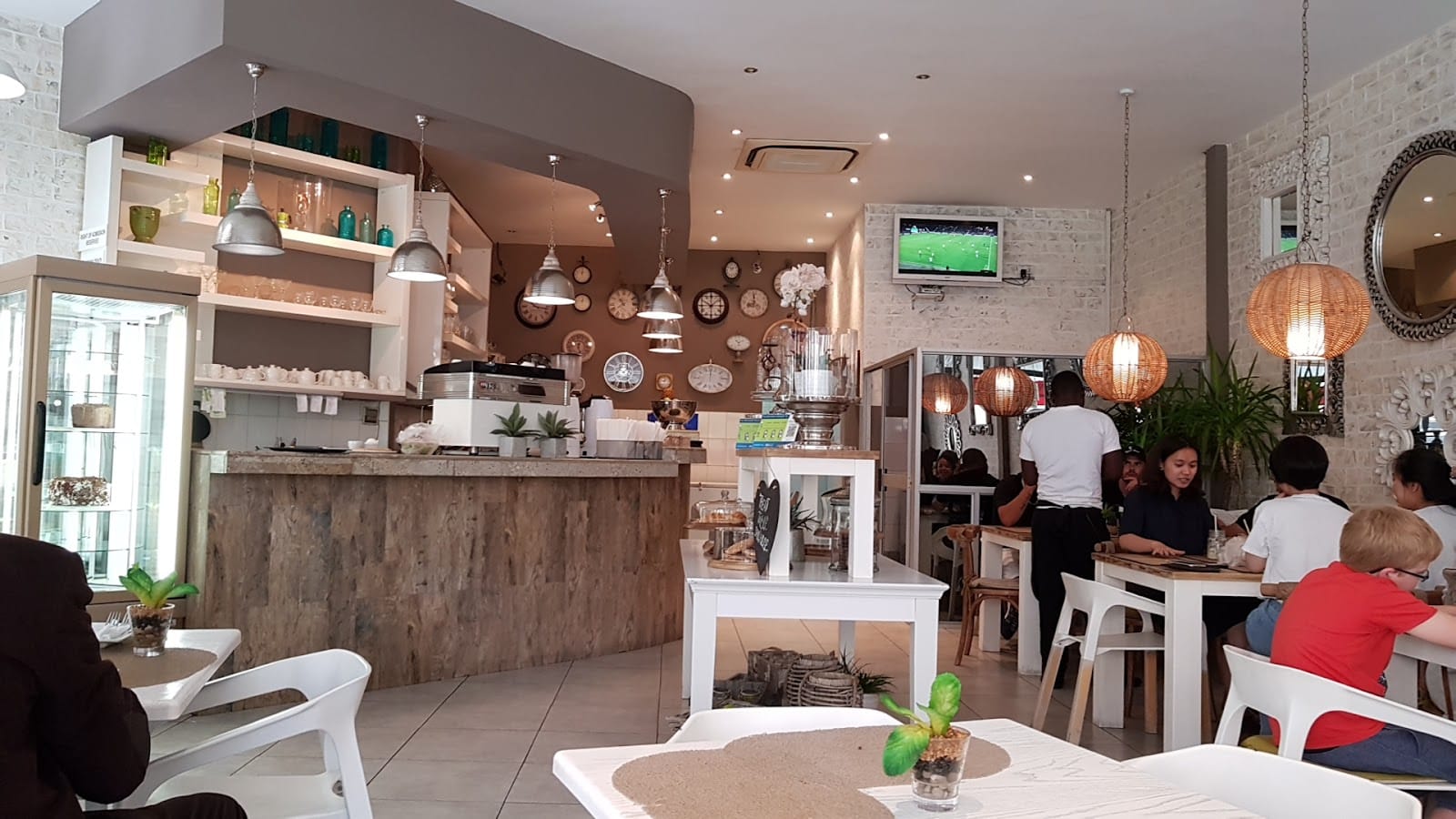 Mint Cafe Arcades
