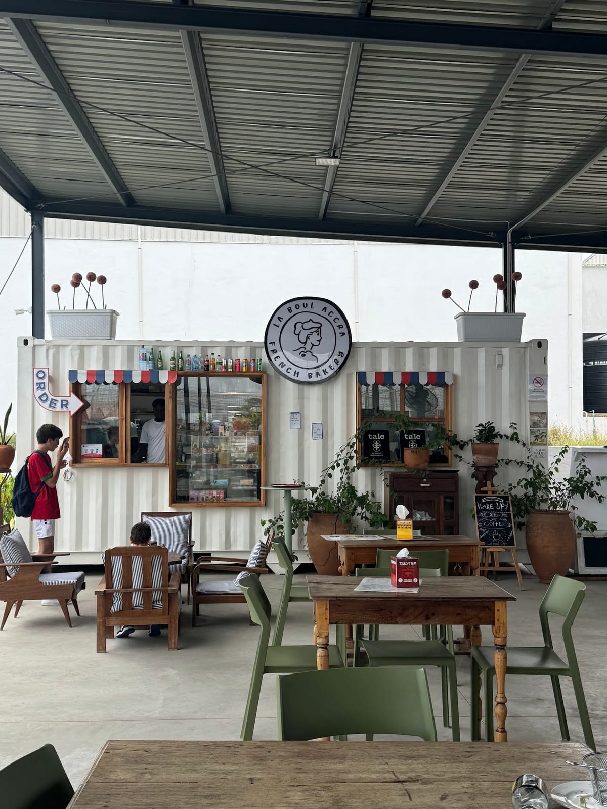 Clubhouse by La Boul'Accra