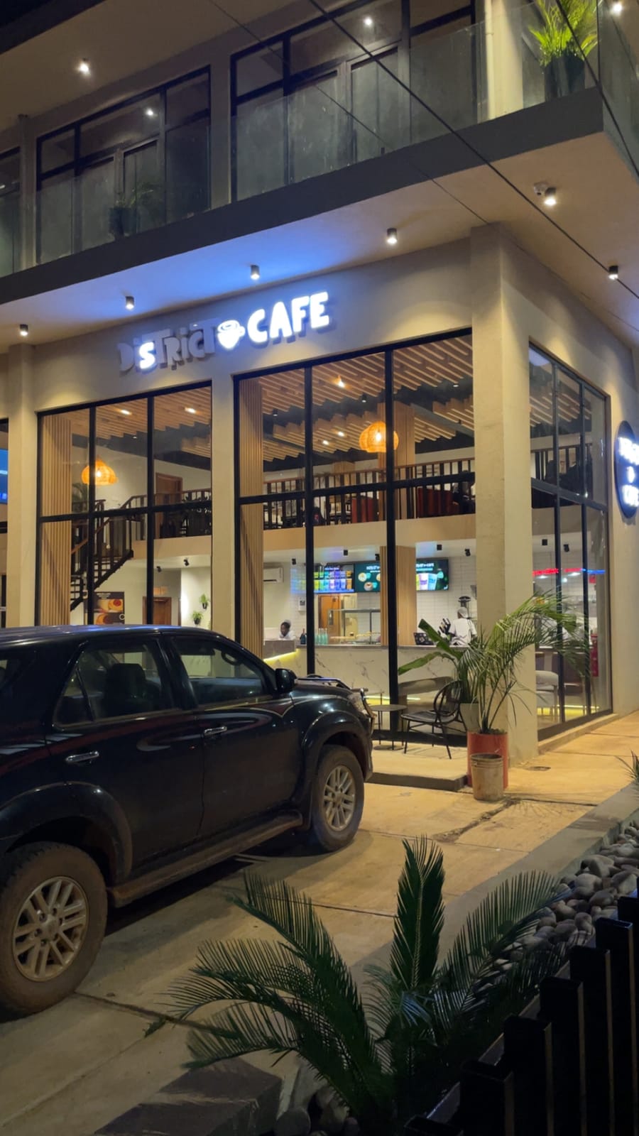 DISTRICT CAFE
