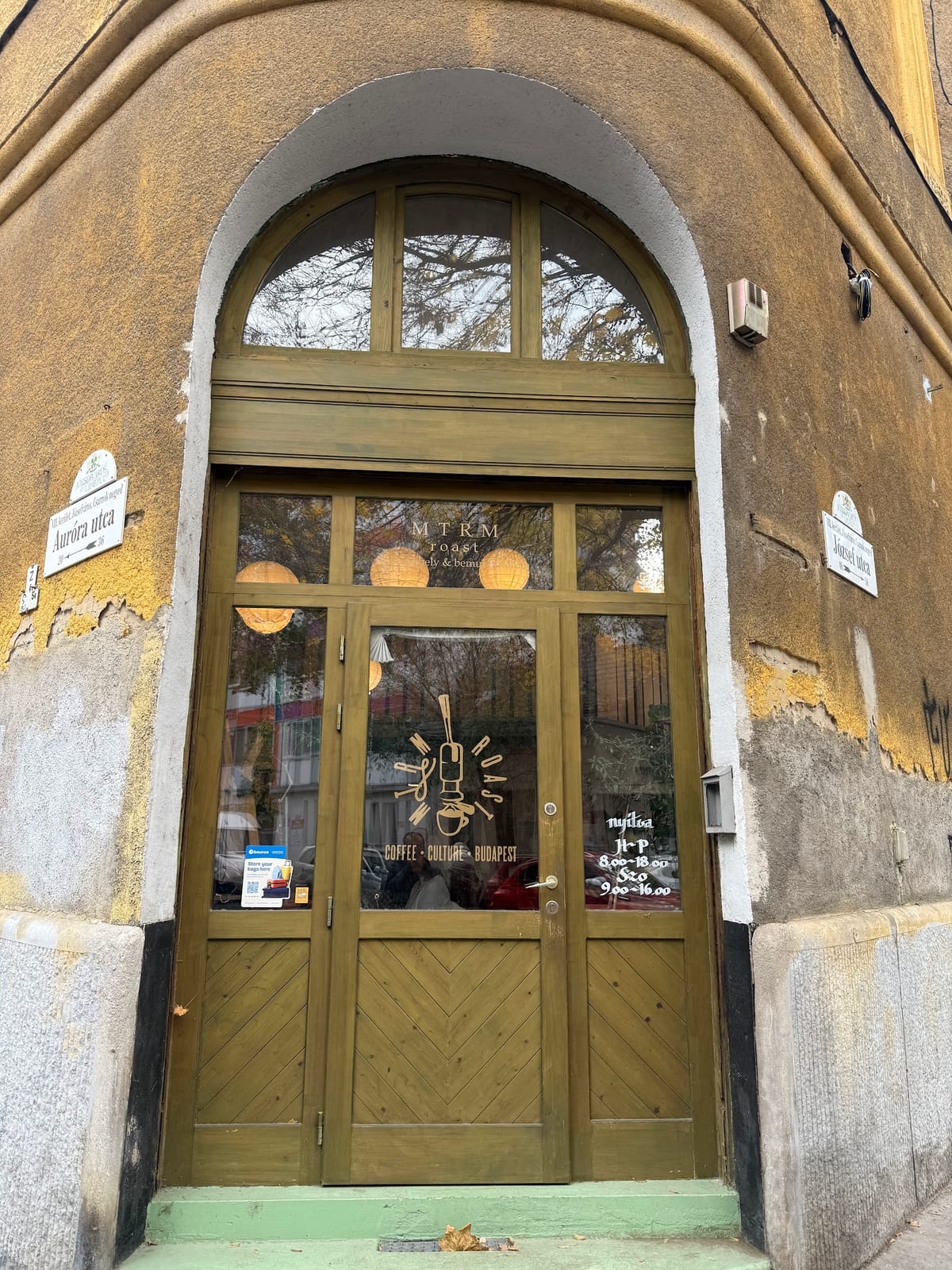 MTRM roast - specialty coffee micro roastery and showroom Budapest