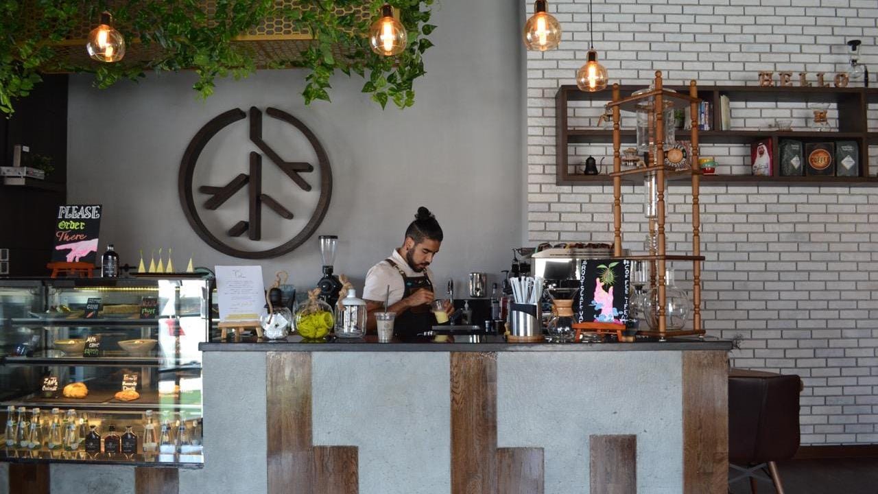 Roots Cafe