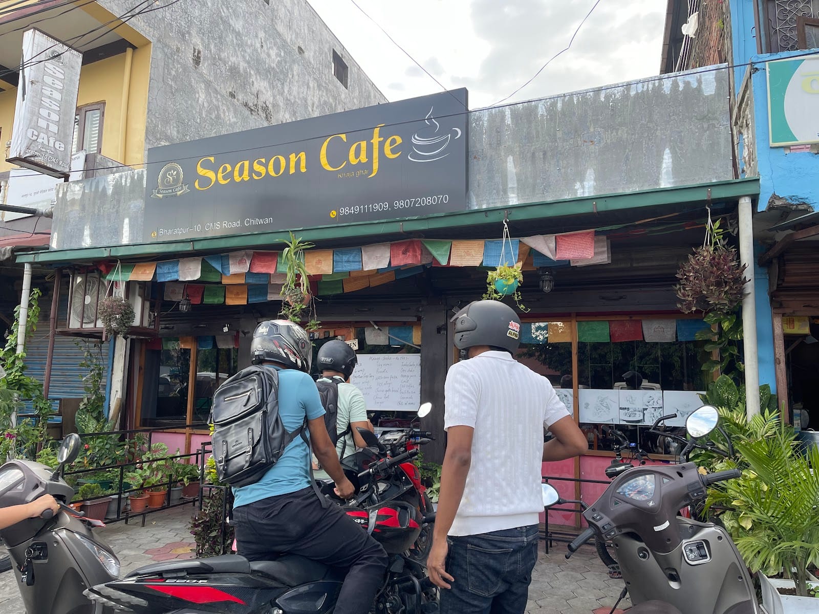 Season Cafe