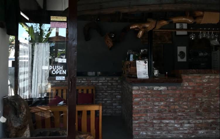 Khim's Cafe photo 3