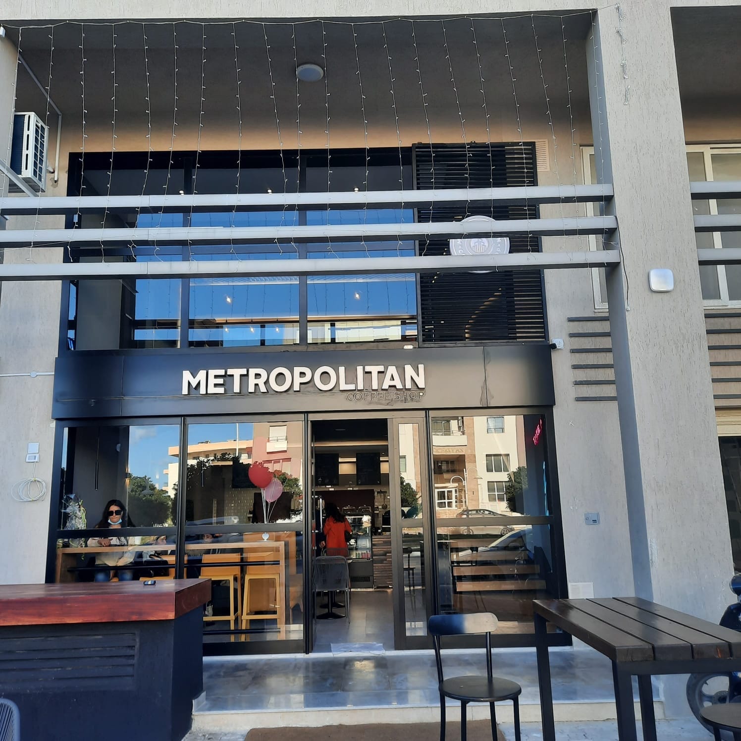 Metropolitan Coffee Shop