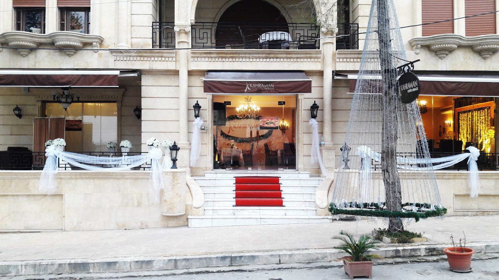 Kahraman Cafe & Snack
