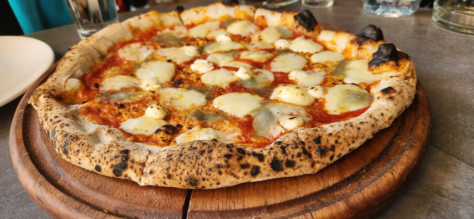 Traces Cafe