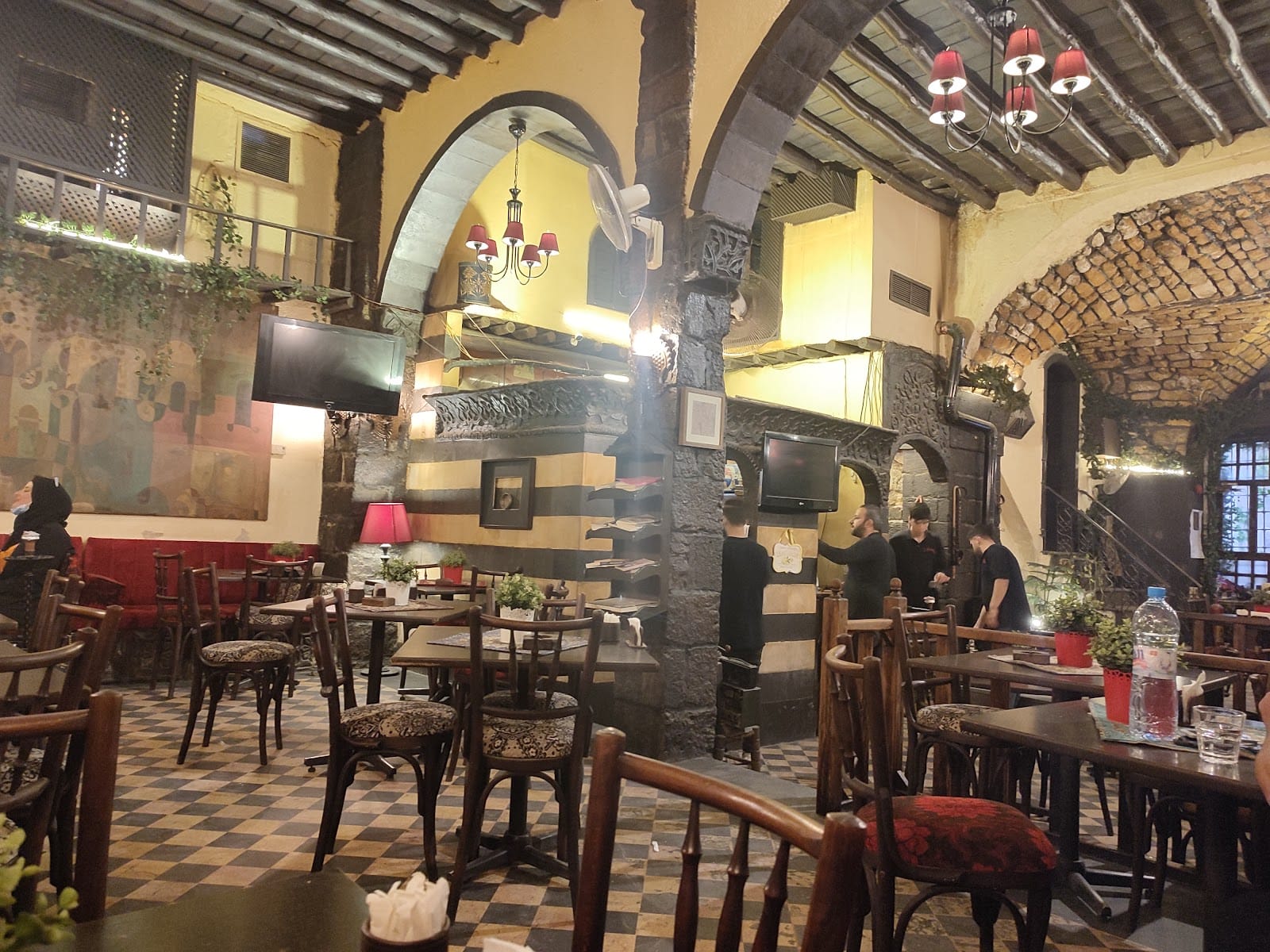 غزل كافيه Ghazal Cafe.