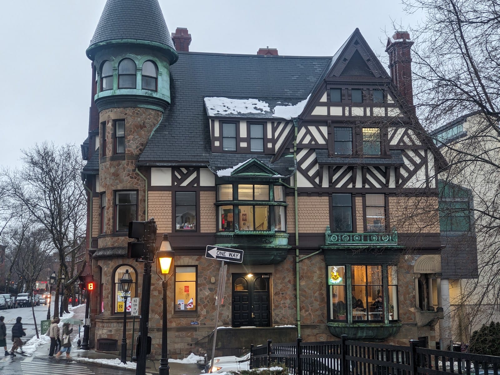 Carr Haus Cafe