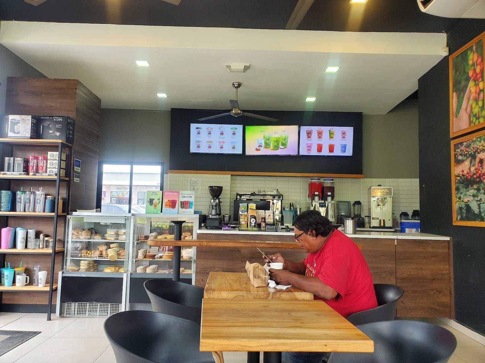 Espresso Americano • Paseo Las Colinas