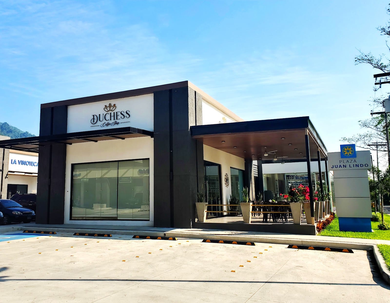 Duchess Coffee Shop • Plaza Juan Lindo
