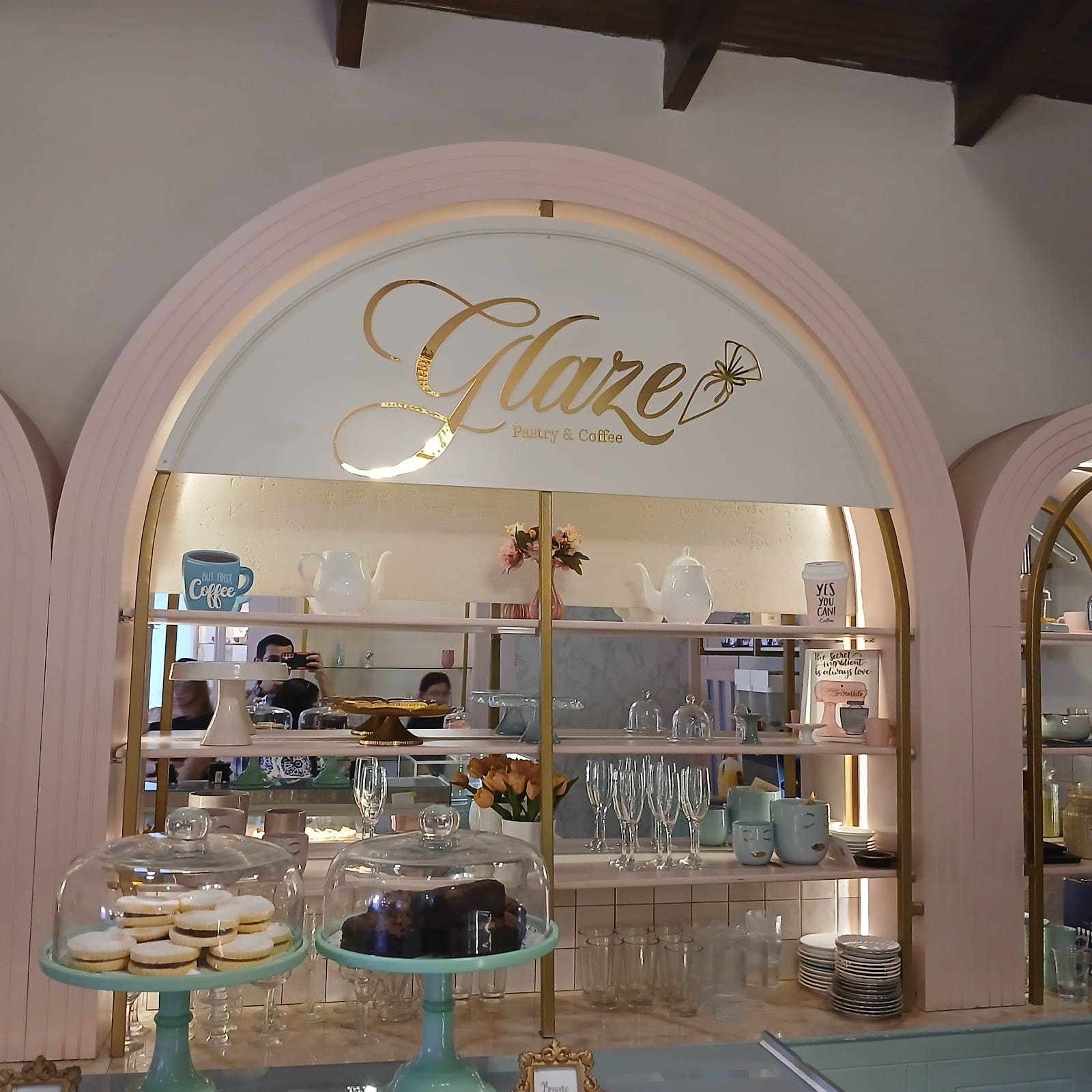 Glaze Pastry & Coffee