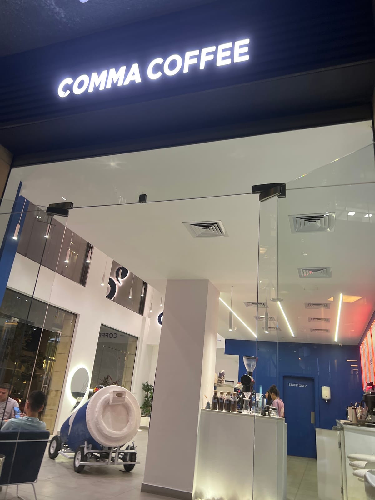 Comma Coffee Abdali ❜ كوما كوفي العبدلي