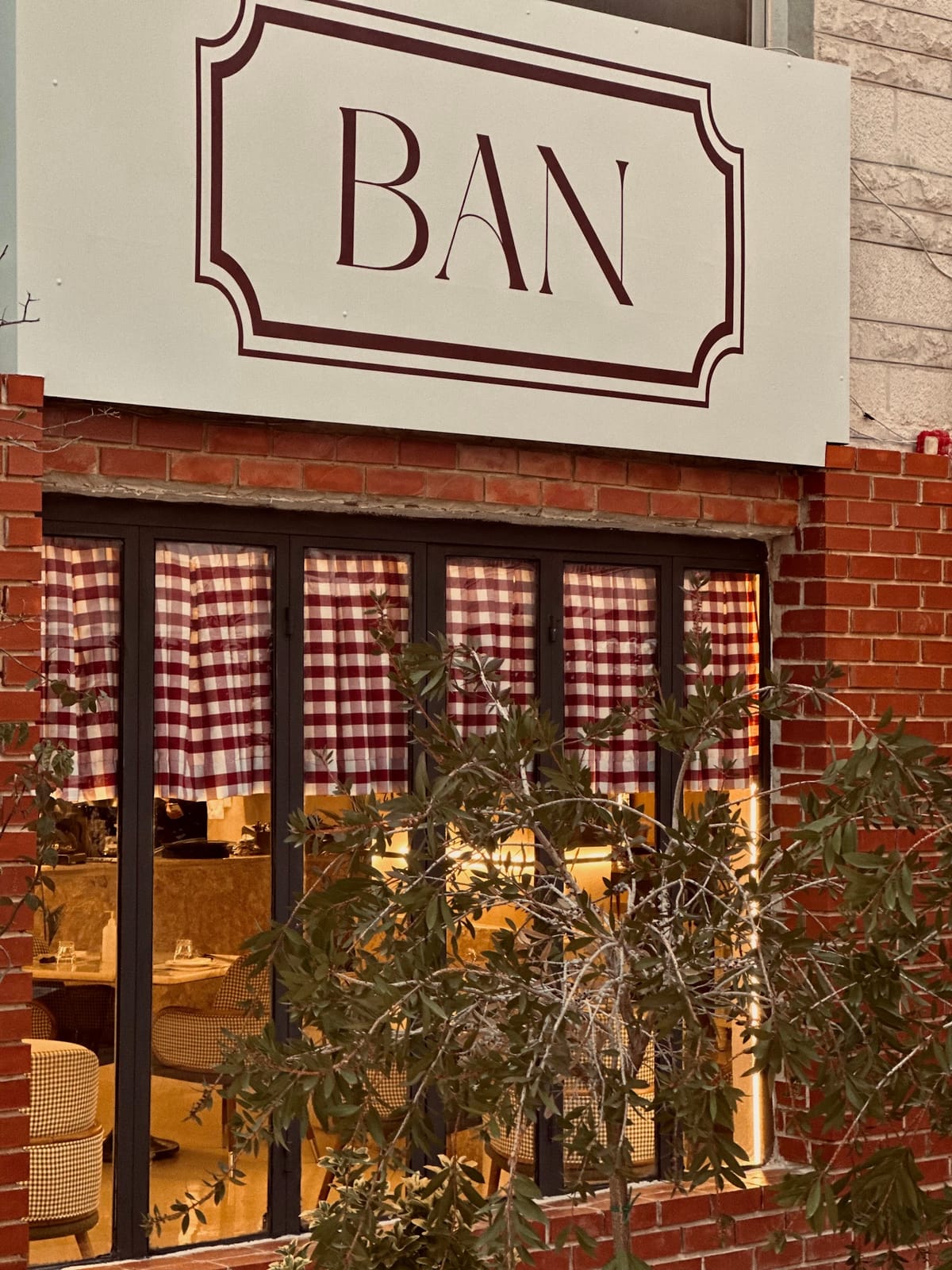 BAN COFFEE HOUSE