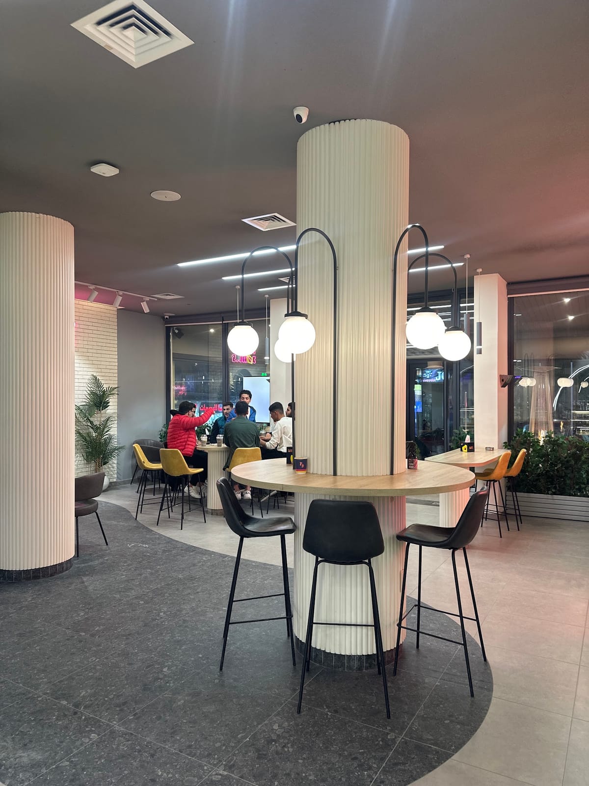 Planet Donut Study House al karama