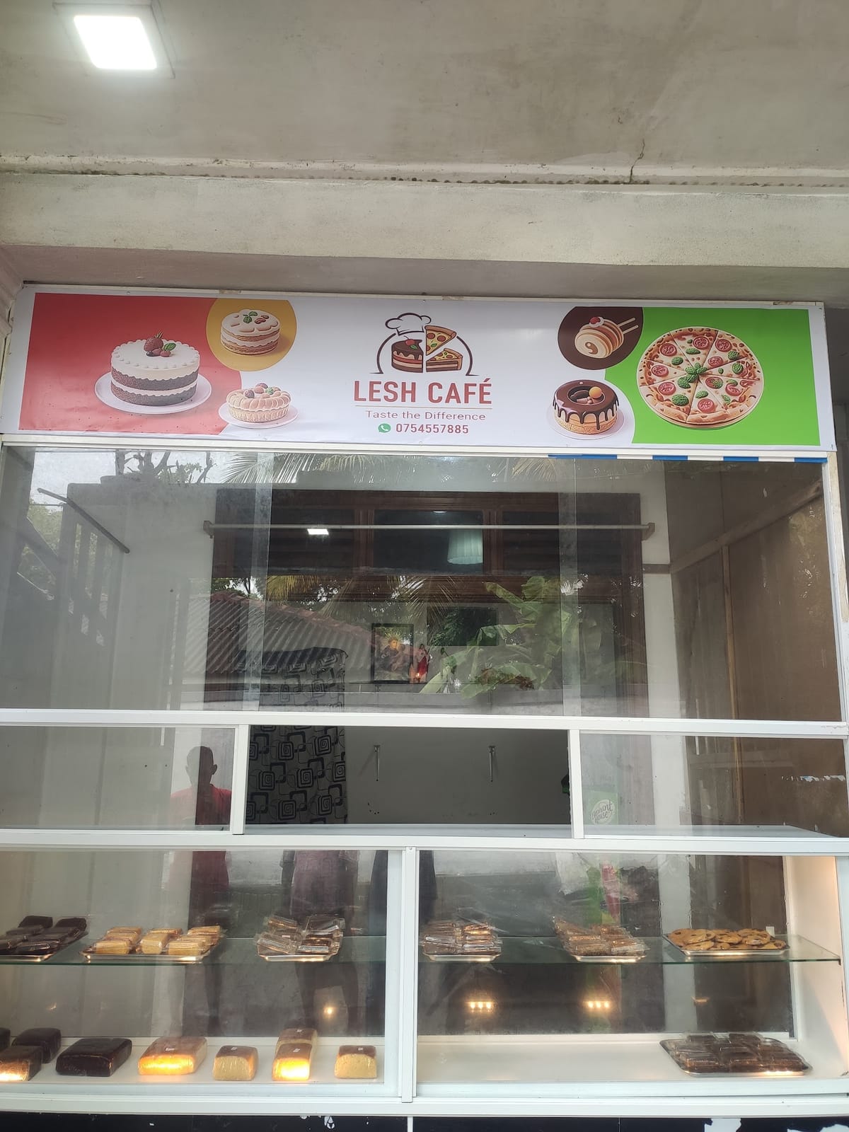 Lesh Cafe
