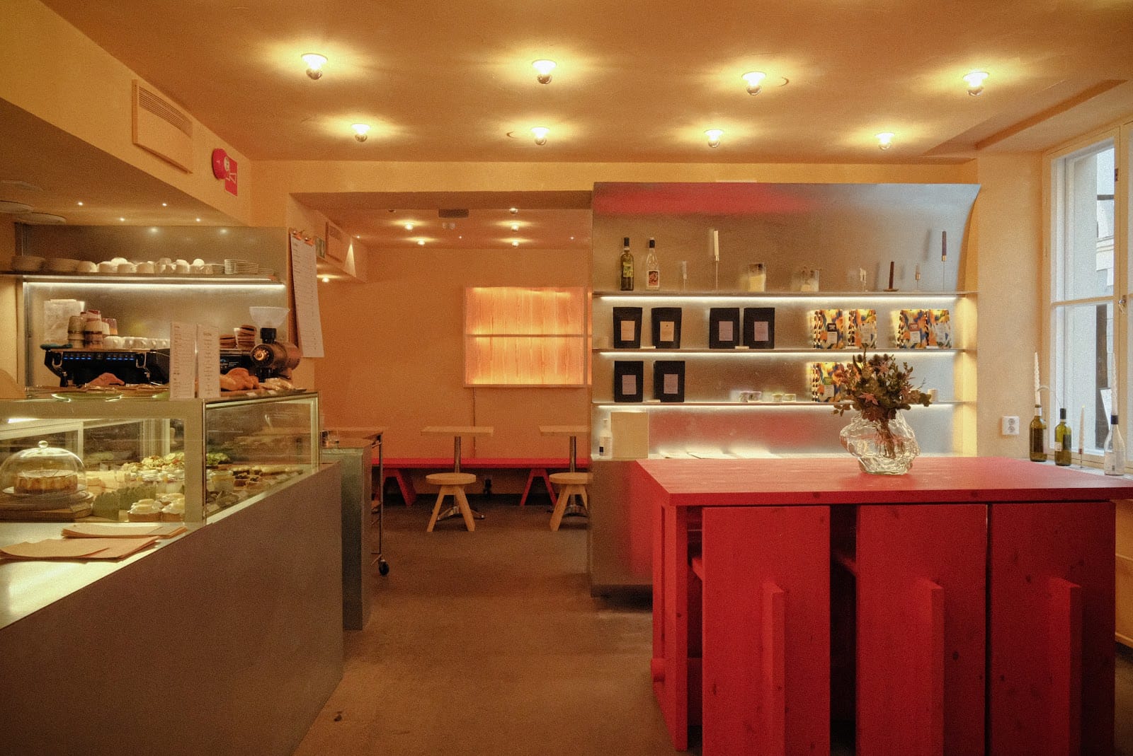 El Fant Coffee & Wine Bar