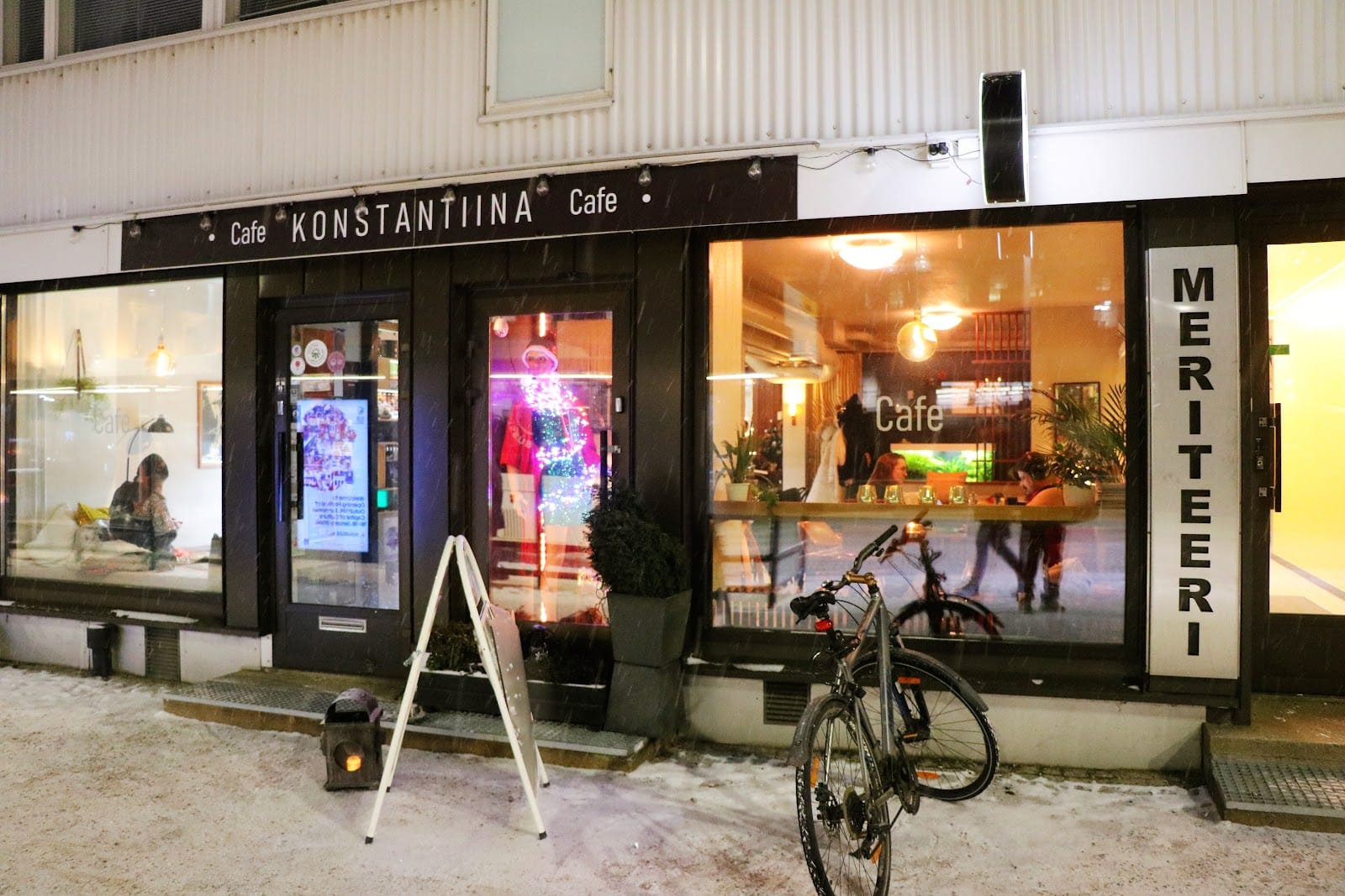 Cafe Konstantiina