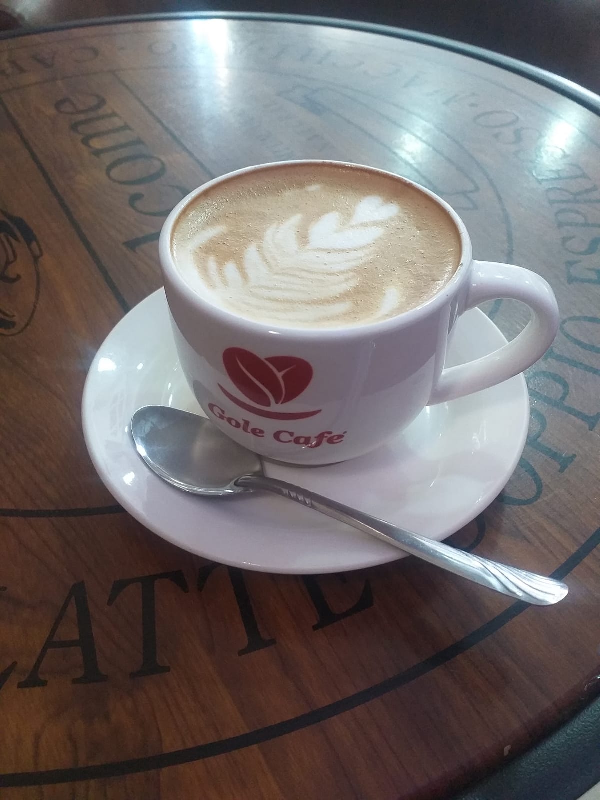 Gole Café