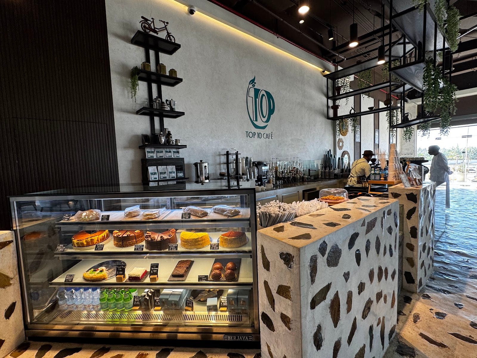 Top 10 cafe