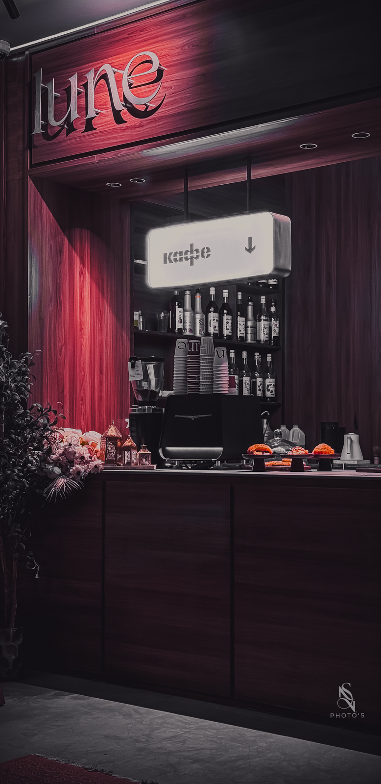 Lune cafe & bakery
