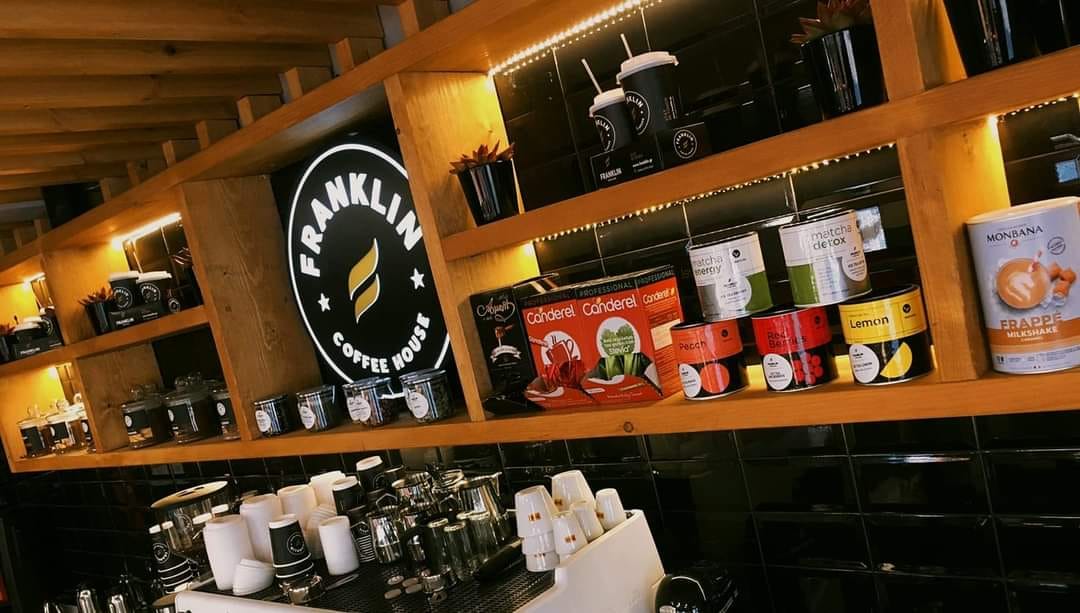 Franklin coffee house Σαρίμβεη