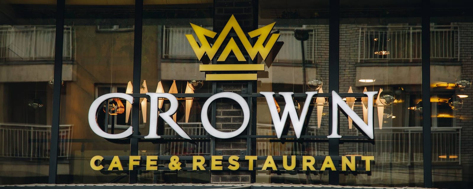 Crown Cafe & Restaurant photo 2